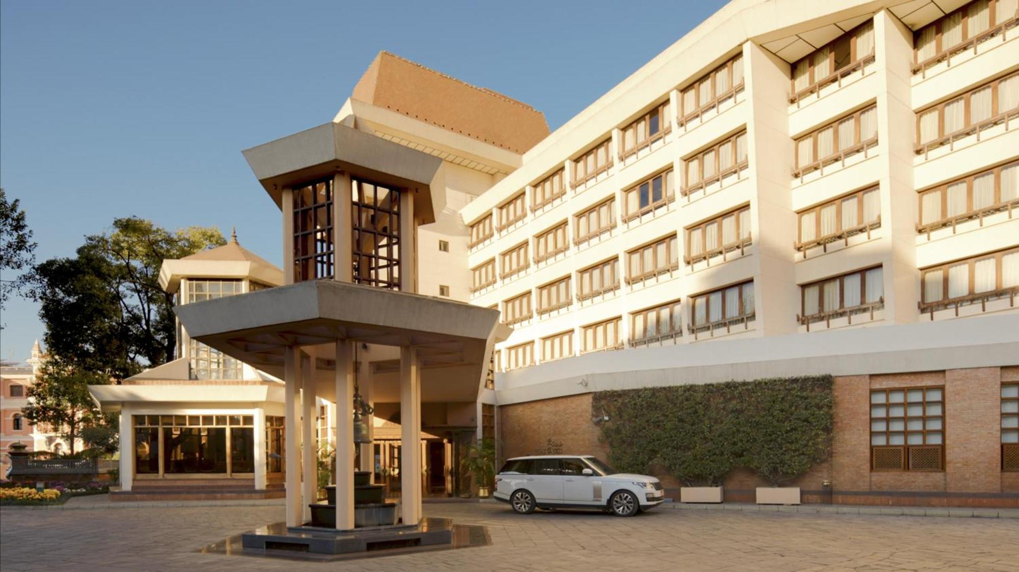 Hotel Yak & Yeti Катманду Экстерьер фото