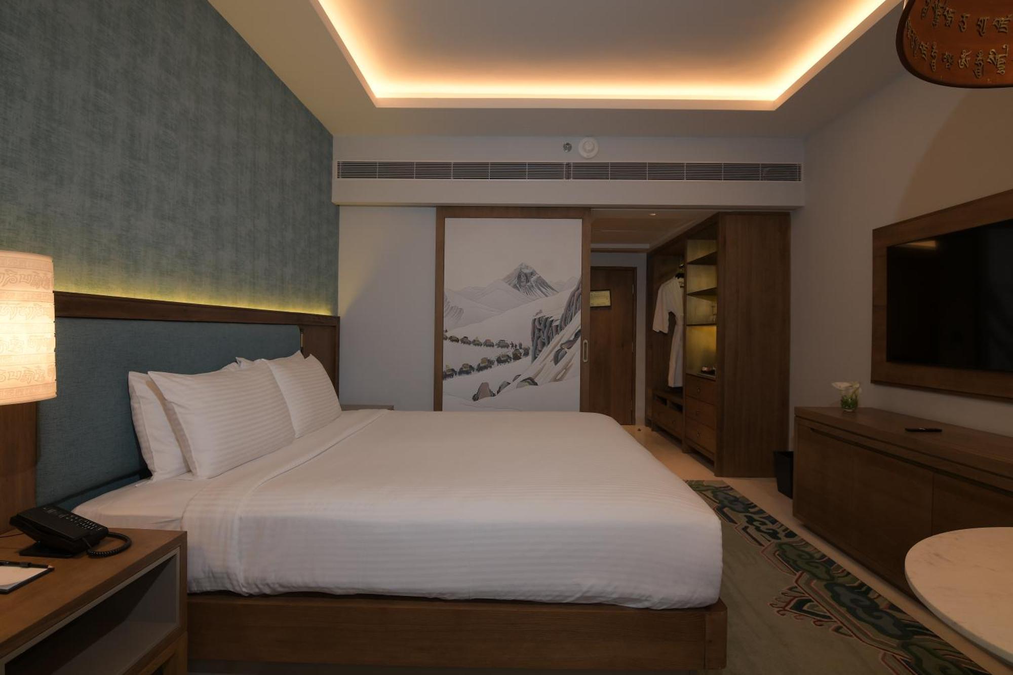Hotel Yak & Yeti Катманду Экстерьер фото