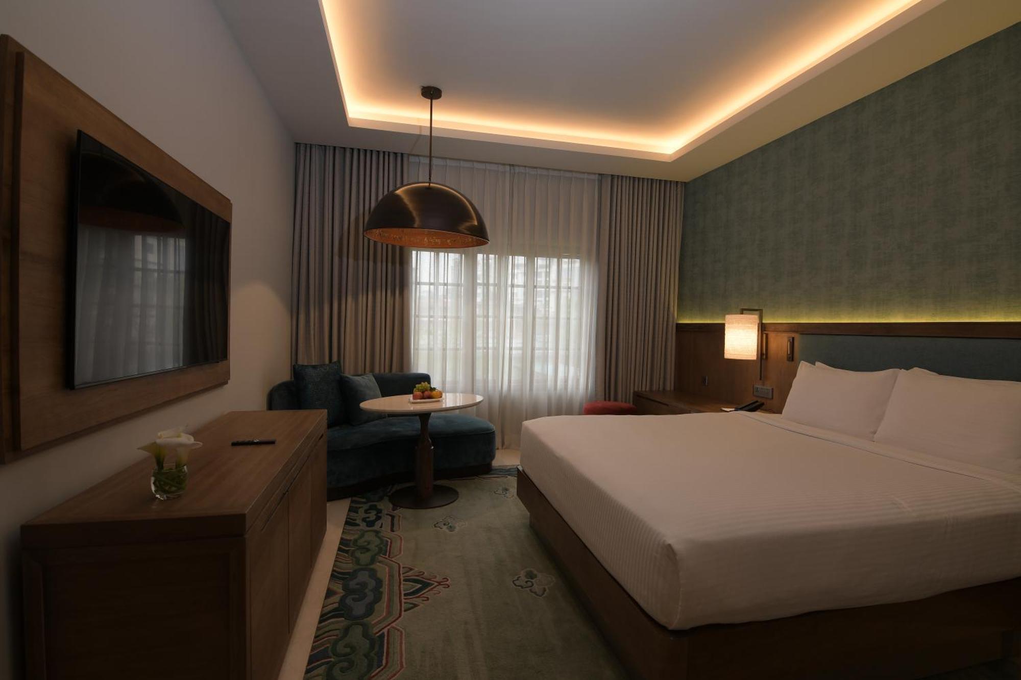 Hotel Yak & Yeti Катманду Экстерьер фото